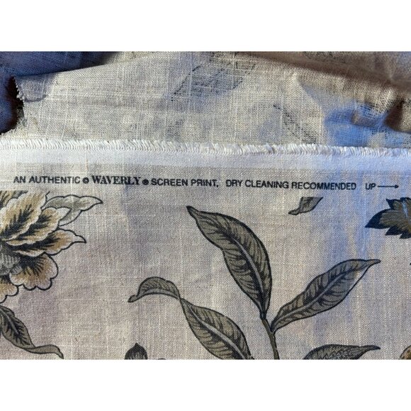 Vintage Floral Fabric By Waverly An Authentic Screen Print 57" Width - Picture 4 of 7